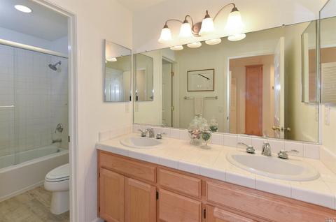 8247 Trione Cir, Windsor, CA 95492 photo 19