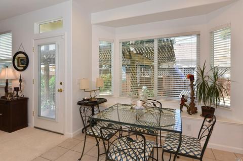 8247 Trione Cir, Windsor, CA 95492 photo 11