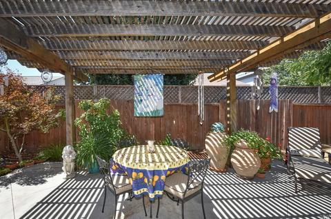 8247 Trione Cir, Windsor, CA 95492 photo 24