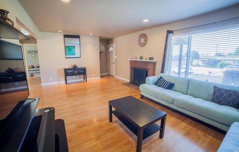 235 Jordan St, Vallejo, CA 94591 photo 3