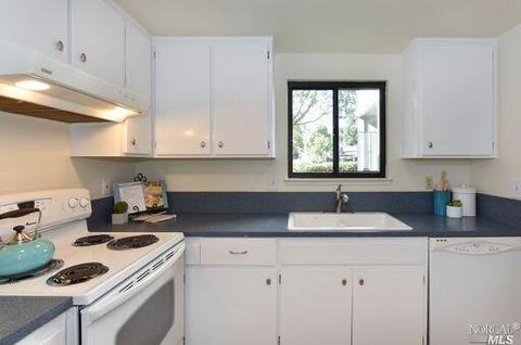 8 Vanessa Ct E, Napa, CA 94558 photo 8