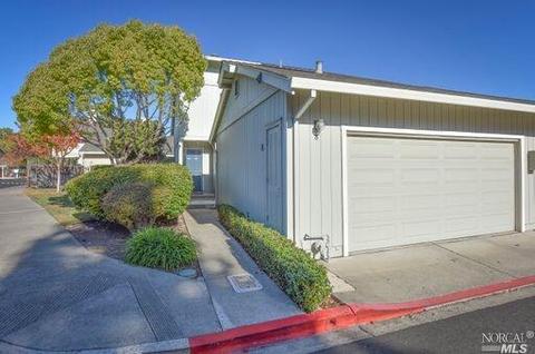 8 Vanessa Ct E, Napa, CA 94558 photo 1
