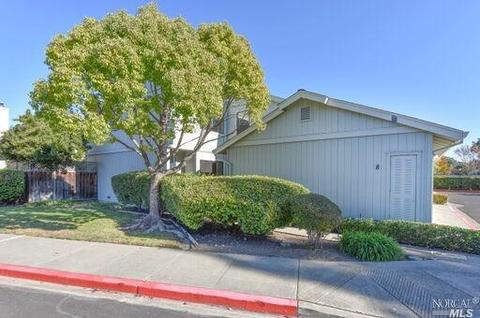 8 Vanessa Ct E, Napa, CA 94558 photo 2