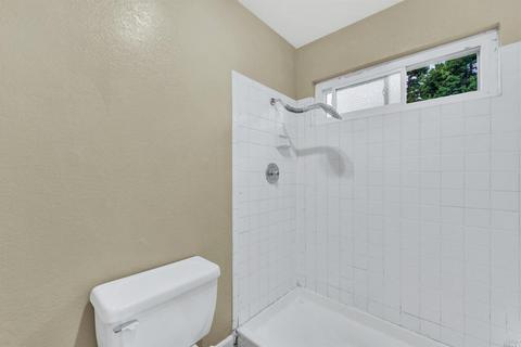 Undisclosed, Vallejo, CA 94589 photo 32