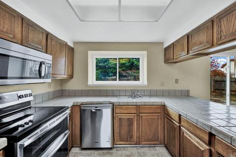 Undisclosed, Vallejo, CA 94589 photo 3