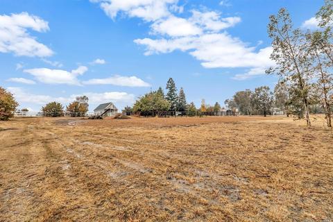 7488 Putman Dr, Vacaville, CA 95688 photo 30