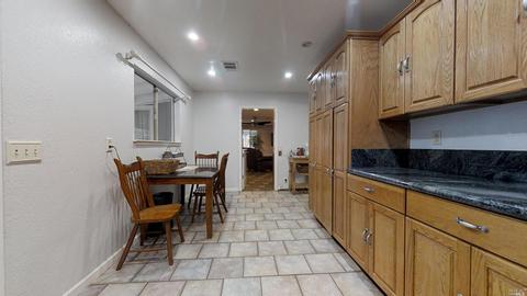 7488 Putman Dr, Vacaville, CA 95688 photo 10