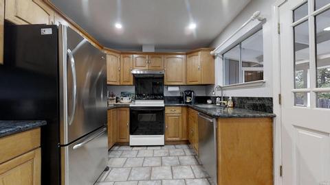 7488 Putman Dr, Vacaville, CA 95688 photo 8