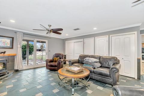 7488 Putman Dr, Vacaville, CA 95688 photo 6