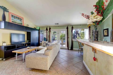 1043 Ruby Dr, Vacaville, CA 95687 photo 5