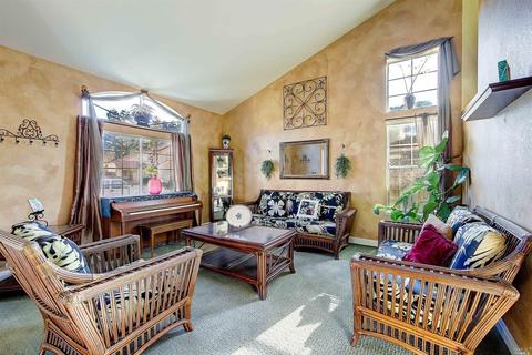 1043 Ruby Dr, Vacaville, CA 95687 photo 3