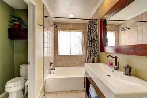 1043 Ruby Dr, Vacaville, CA 95687 photo 24