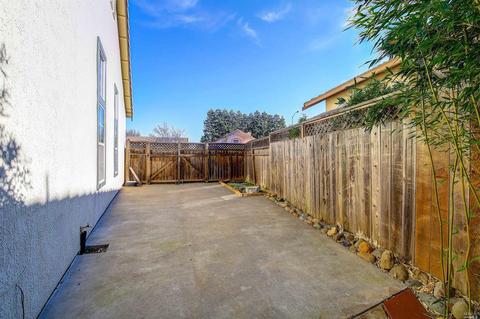 1043 Ruby Dr, Vacaville, CA 95687 photo 29