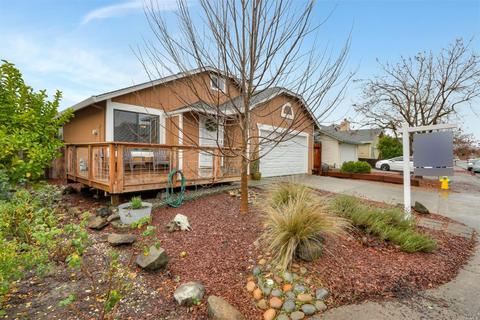 940 Bond Pl, Windsor, CA 95492 photo 3
