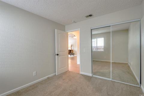 940 Bond Pl, Windsor, CA 95492 photo 21