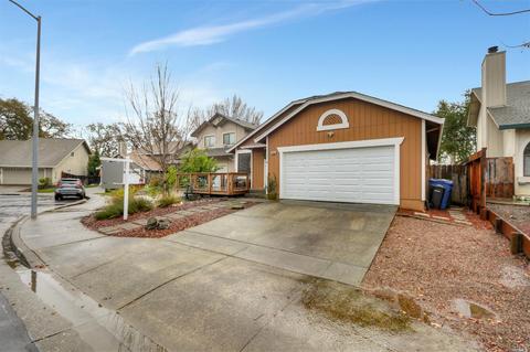 940 Bond Pl, Windsor, CA 95492 photo 4