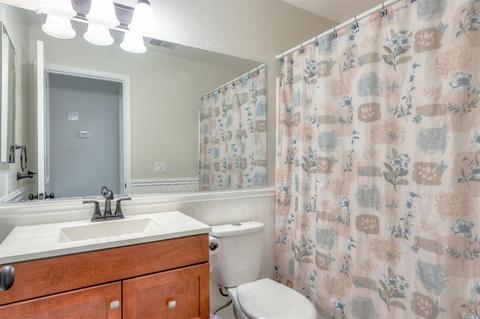 940 Bond Pl, Windsor, CA 95492 photo 27