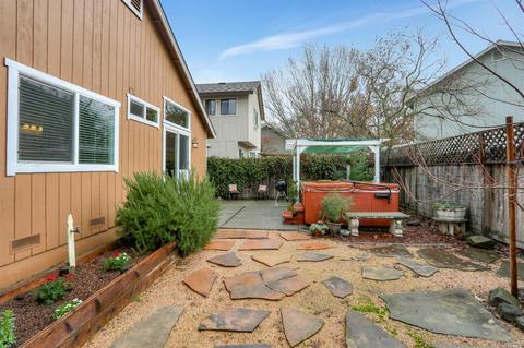 940 Bond Pl, Windsor, CA 95492 photo 32
