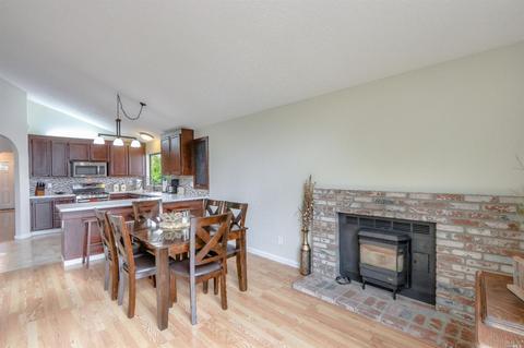 940 Bond Pl, Windsor, CA 95492 photo 15
