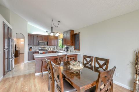 940 Bond Pl, Windsor, CA 95492 photo 16