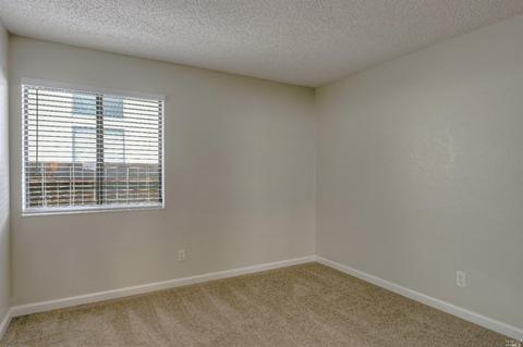 940 Bond Pl, Windsor, CA 95492 photo 18