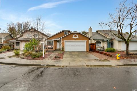 940 Bond Pl, Windsor, CA 95492 photo 2