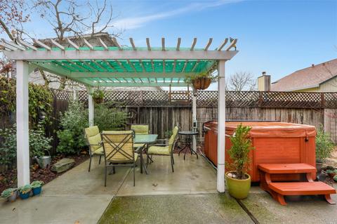 940 Bond Pl, Windsor, CA 95492 photo 34