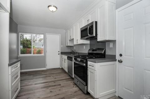 237 E Bell Ave, Fairfield, CA 94533 photo 8