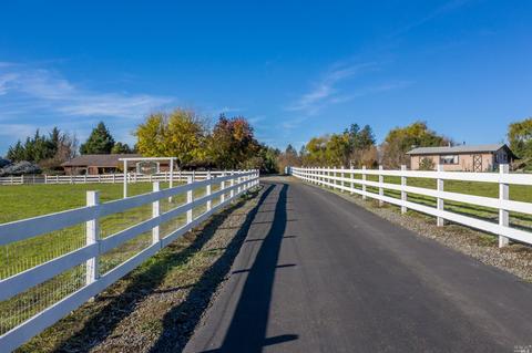 1345 Airport Rd, Cotati, CA 94931 photo 3