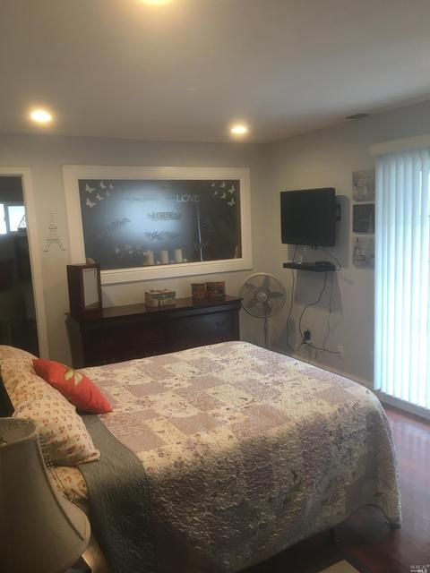 490 Apple Tree Ln, Fairfield, CA 94533 photo 13