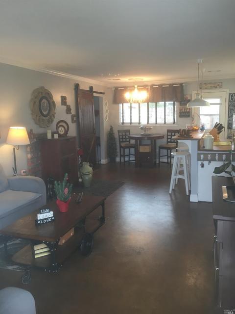490 Apple Tree Ln, Fairfield, CA 94533 photo 3