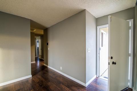 170 Donna Ct, Vallejo, CA 94589 photo 6