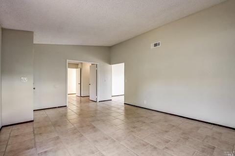 113 Parkhaven Dr, Vallejo, CA 94591 photo 4