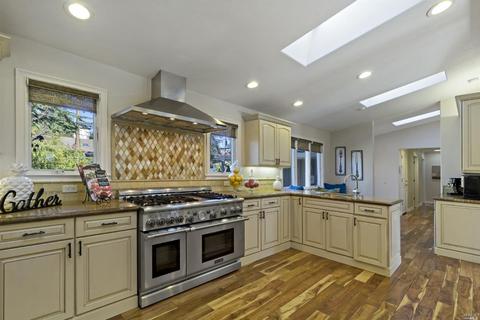 4675 Hillside Dr, Castro Valley, CA 94546 photo 5