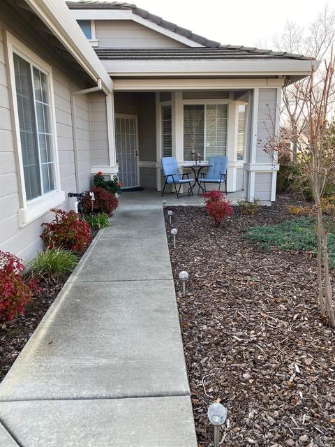 355 Bartlett Ln, Vacaville, CA 95687 photo 2