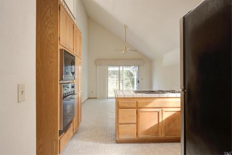 571 Gregory Cir, Sonoma, CA 95476 photo 5