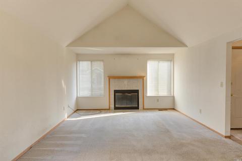 571 Gregory Cir, Sonoma, CA 95476 photo 3