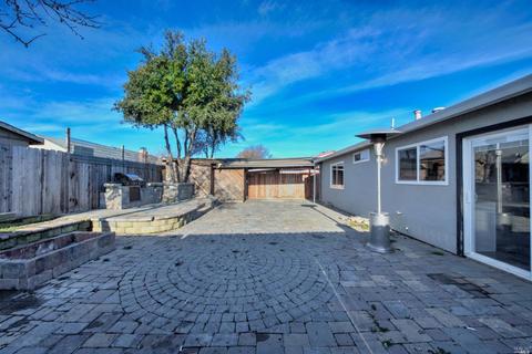 101 Larsen Cir, Vallejo, CA 94589 photo 21