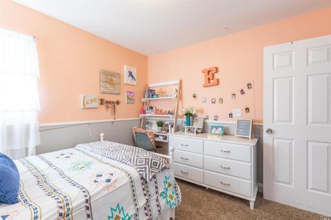 7020 Edinburgh Ct, Windsor, CA 95492 photo 21