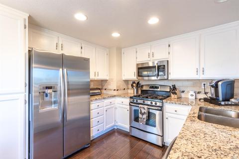 7020 Edinburgh Ct, Windsor, CA 95492 photo 3