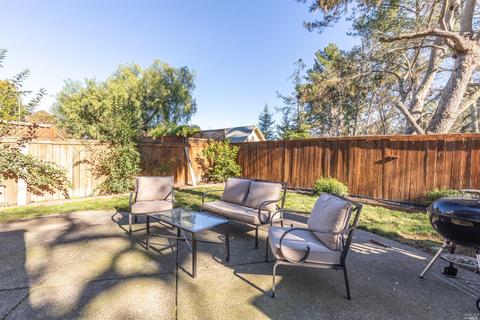7020 Edinburgh Ct, Windsor, CA 95492 photo 32