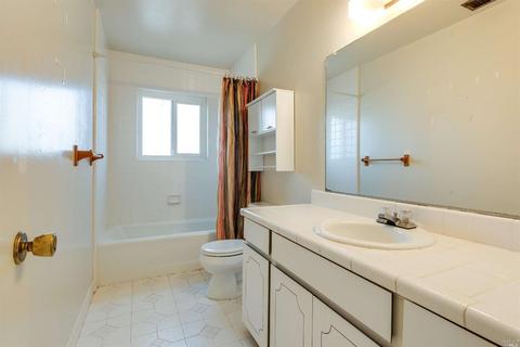 540 Sutter St, Petaluma, CA 94954 photo 32