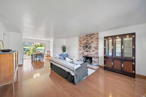 468 Pythian Rd, Santa Rosa, CA 95409 photo 3