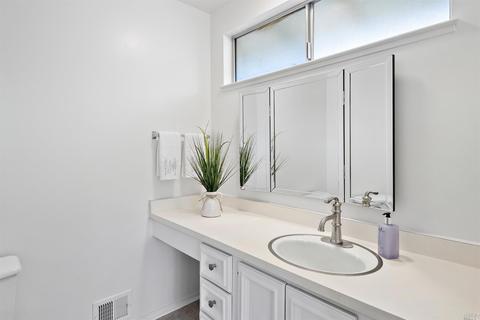 468 Pythian Rd, Santa Rosa, CA 95409 photo 12