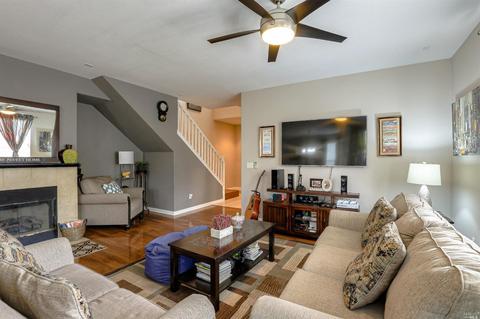 8060 Carlisle Way, Vallejo, CA 94591 photo 9