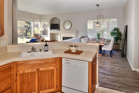 1106 Mitchell Ln, Windsor, CA 95492 photo 9