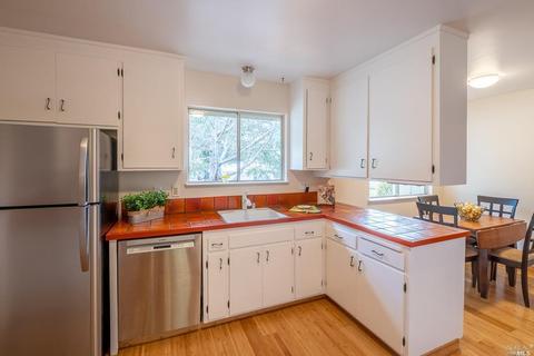 23 Oak Tree Ln, Fairfax, CA 94930 photo 12