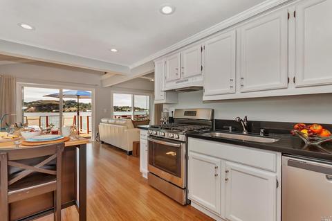 26 Sandy Beach Rd, Vallejo, CA 94590 photo 18