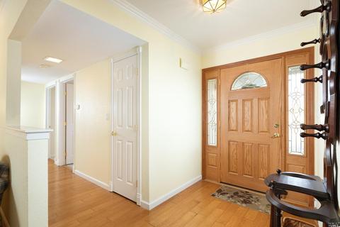 925 W B St, Dixon, CA 95620 photo 4
