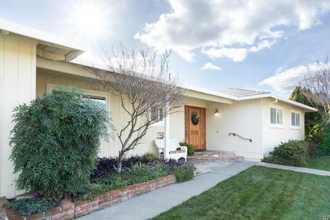 925 W B St, Dixon, CA 95620 photo 3